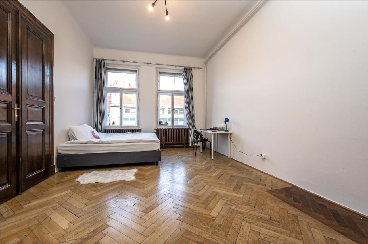 Legerova Apartments Praag Buitenkant foto