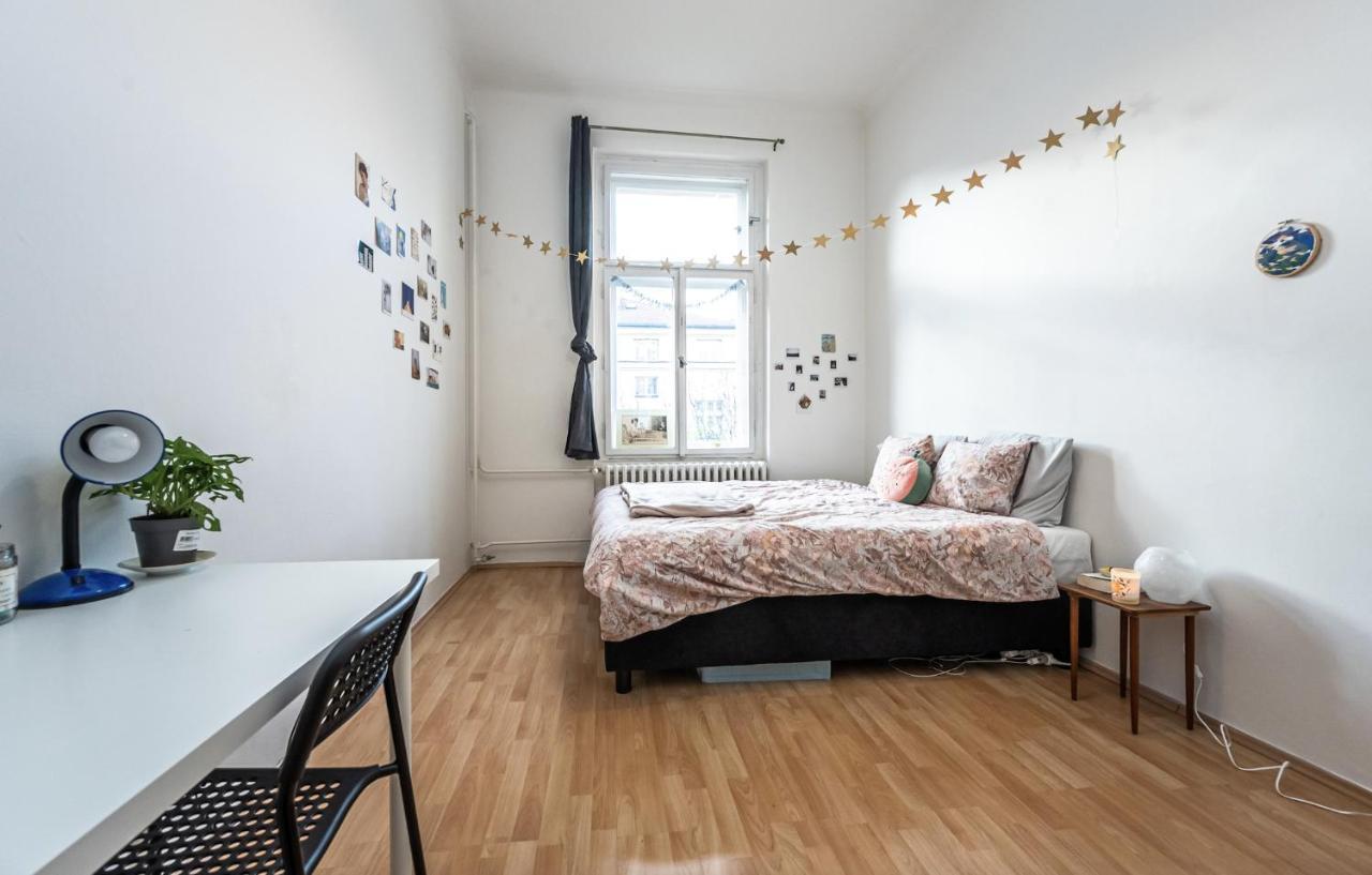 Legerova Apartments Praag Buitenkant foto