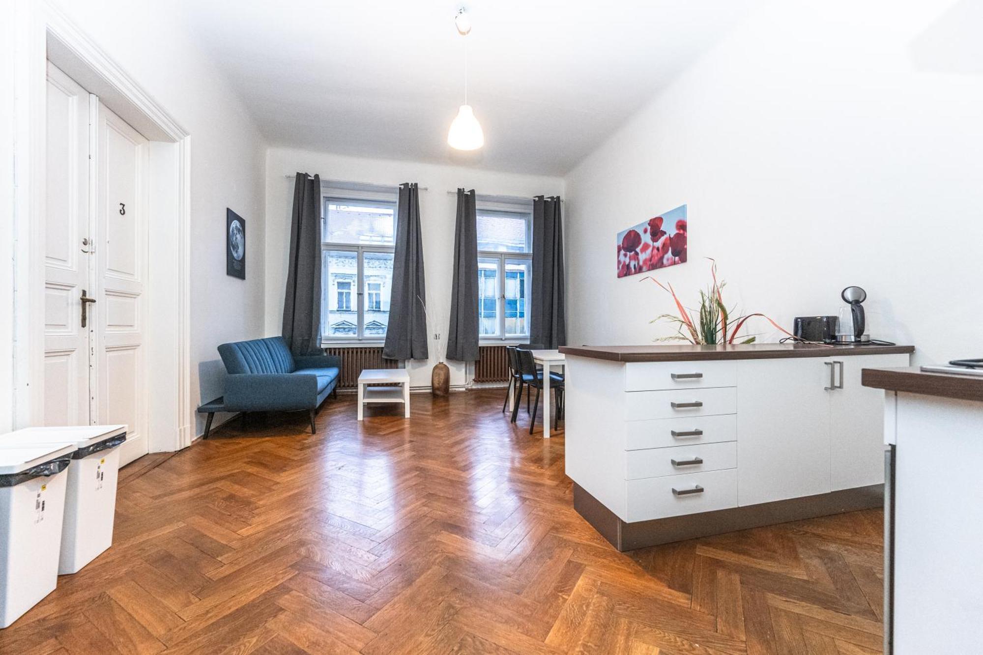 Legerova Apartments Praag Buitenkant foto