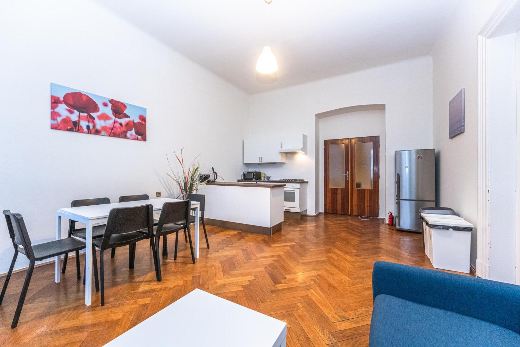 Legerova Apartments Praag Buitenkant foto