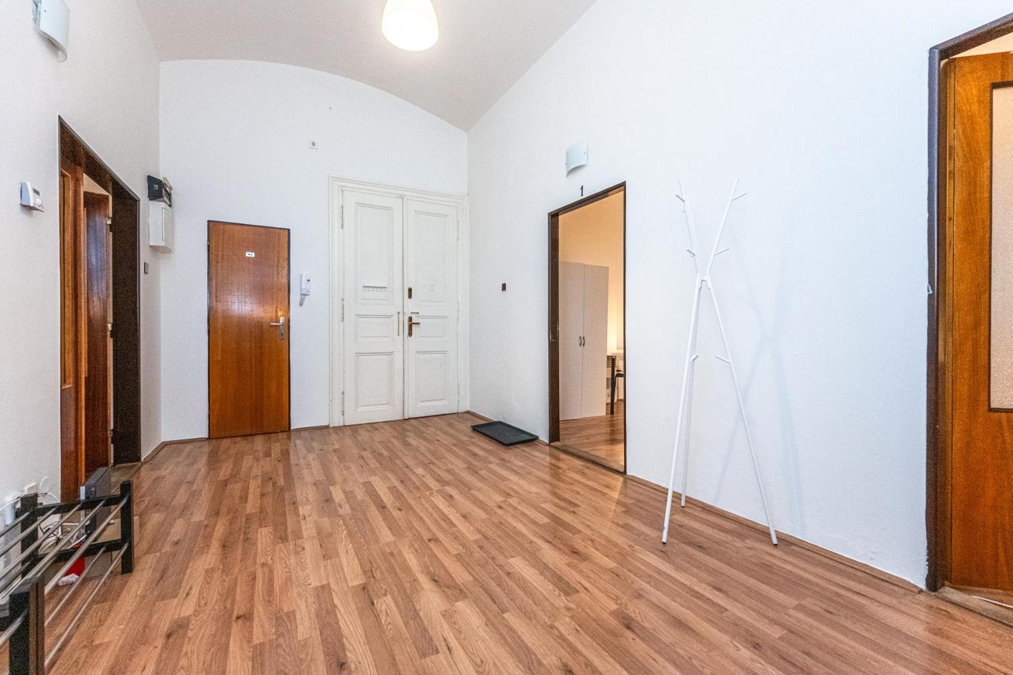 Legerova Apartments Praag Buitenkant foto