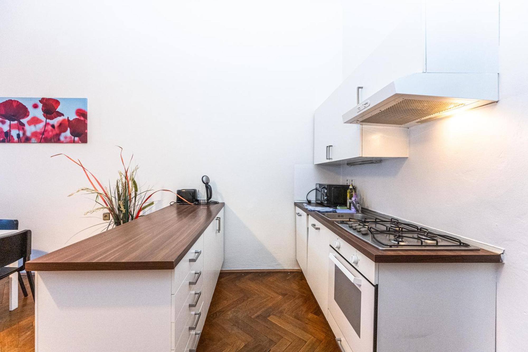 Legerova Apartments Praag Buitenkant foto